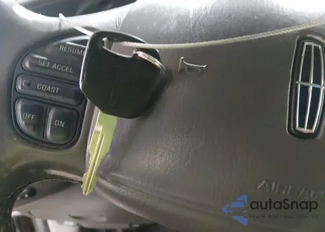 2002 Lincoln Navigator from USA, damaged, VIN 5LMFU28R02LJ09355